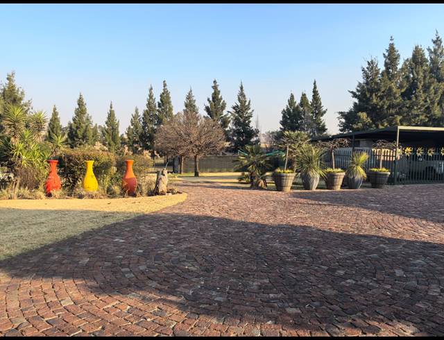 4 BEDROOM HOUSE FOR SALE IN WITHOK ESTATE